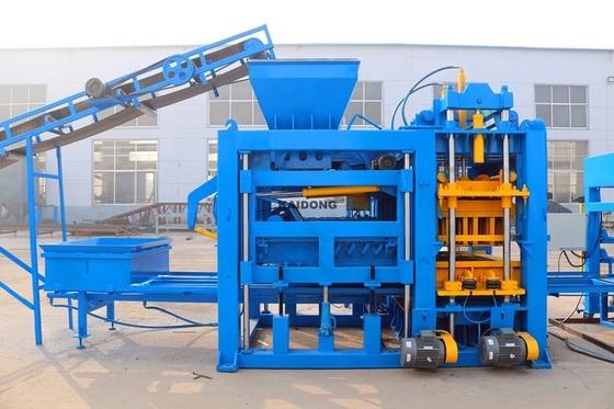 Macchinario automatico del blocco in calcestruzzo del cemento della macchina per fabbricare i mattoni di sconto di 10%