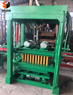 macchina per fabbricare i mattoni concreta automatica dei semi qt4-35 piccolo brock che modella per la vendita